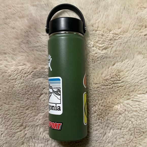 Hydro Flask 18 oz OD Green Water Bottle Insulated Loop Cap - Picture 2 of 9